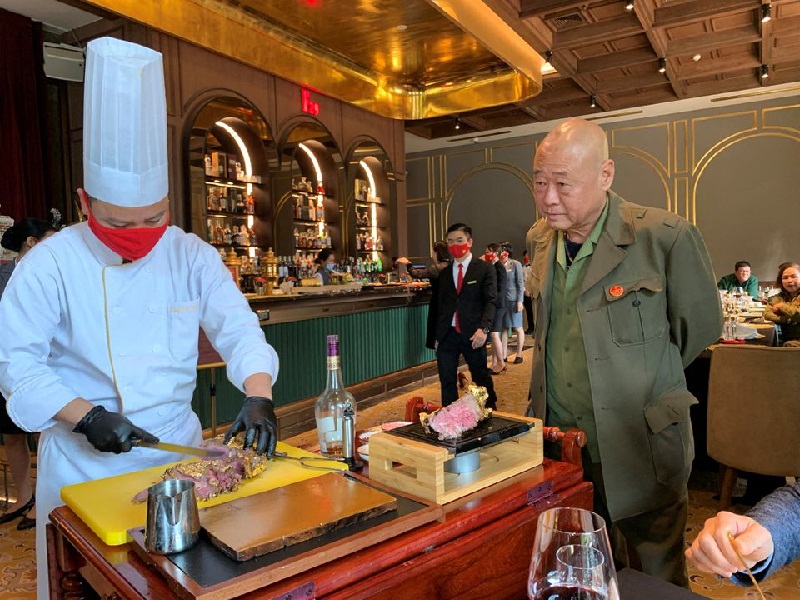 Vietnam War veteran launches 'affordable' gold steak restaurant